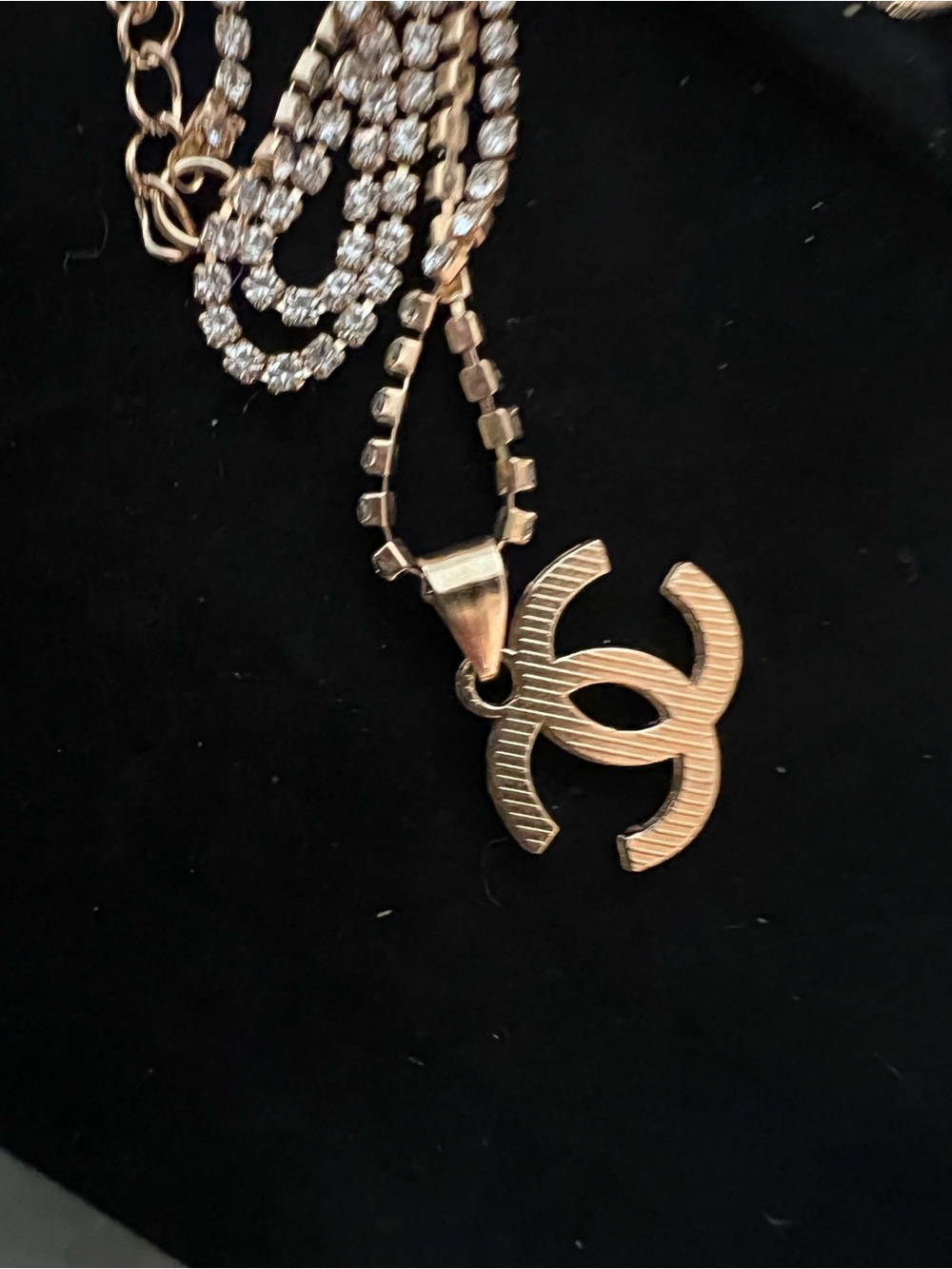 CHANEL Gold and Clear Crystal CC Pendant Necklace with Dangle Earrings - Picture 4 of 12
